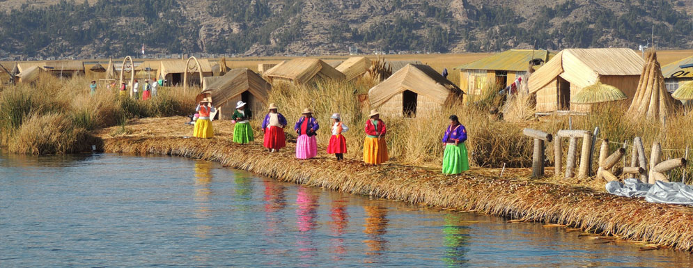 Peruvian Andean Experience - Boat Ride on Lake Titicaca Peruvian Andean Experience - Boat Ride on Lake Titicaca